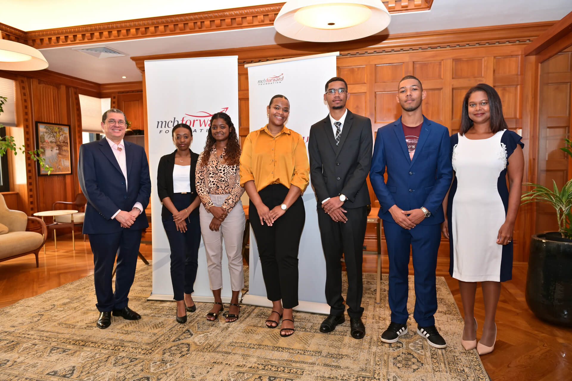MCB Rodrigues scholarship 2023, MCB staff and scholars posing for a photo