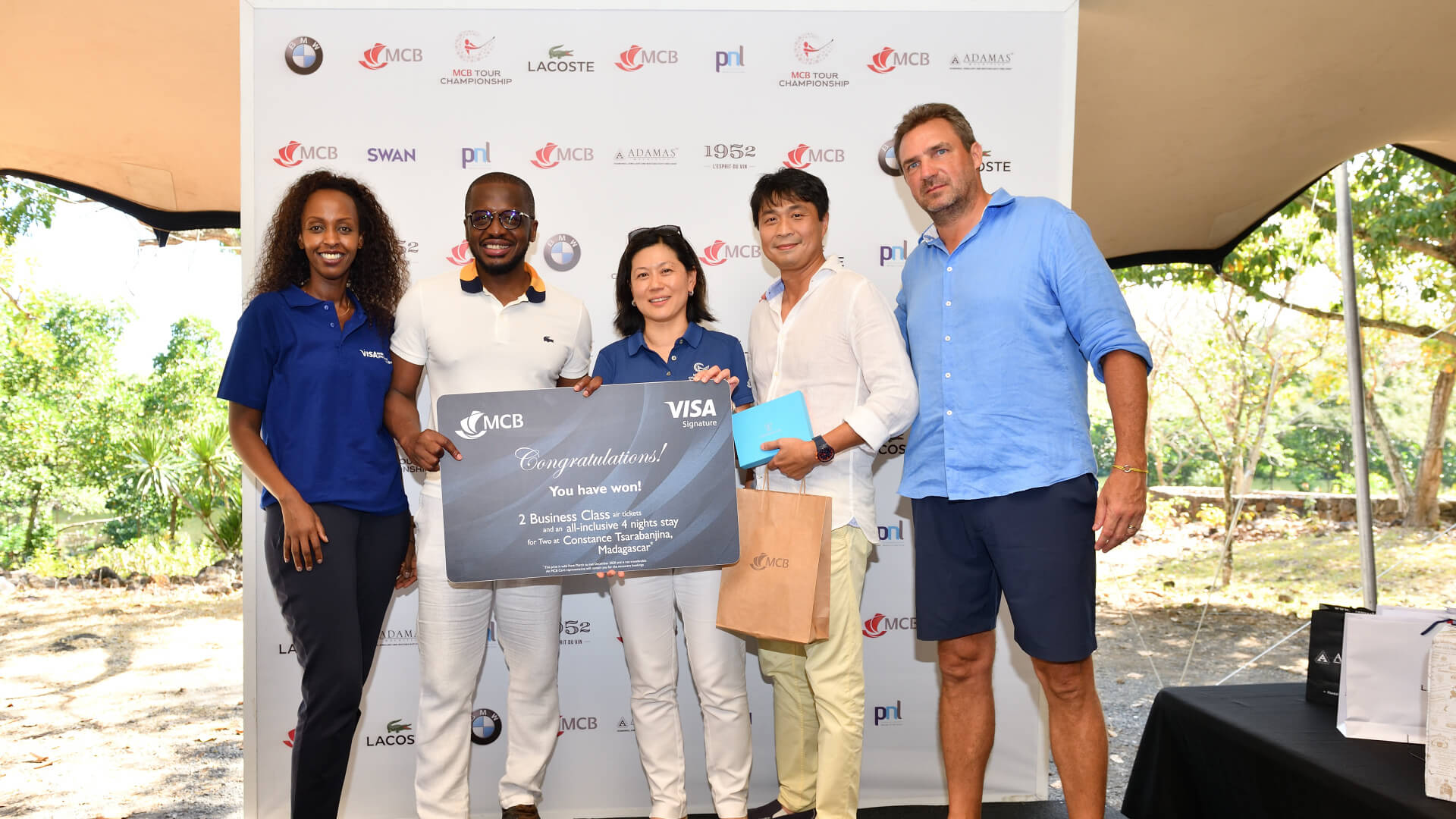 Visa Signature amended photo